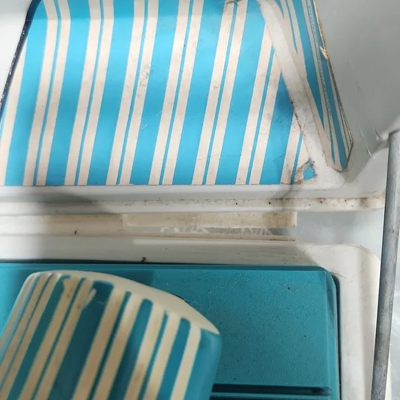 Mickey Mouse Record Player - Picture 4 of 8